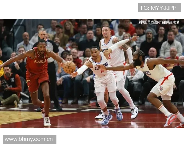 2018年骑士与快船精彩对决录像回放全程回顾与分析