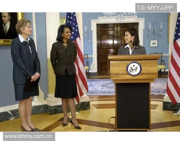 赖斯的崛起与影响力分析：从学术界到政坛的多重角色探讨