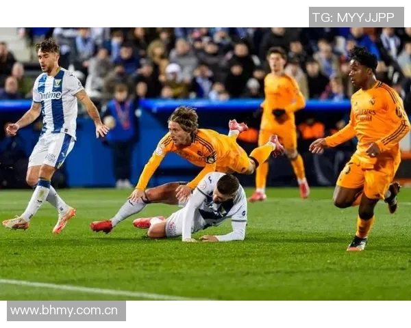 皇马与雷霆季前赛精彩对决全场录像回放及精彩瞬间分析