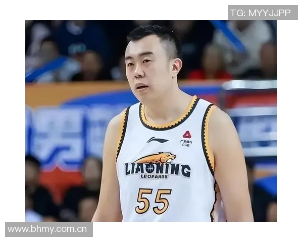 韩德君的篮球传奇之路：从青涩少年到CBA巨星的成长历程与心路历程